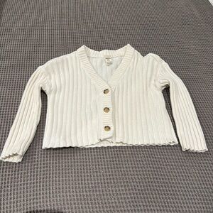 Girls OshKosh B’gosh 6/6x cream button cardigan.